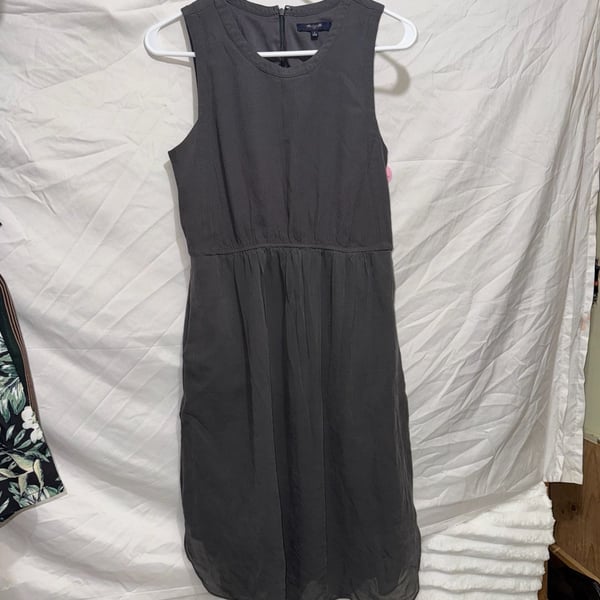 Madewell 1937 Charcoal Grey Sleeveless Silk Gathered Waist Dress Size 2