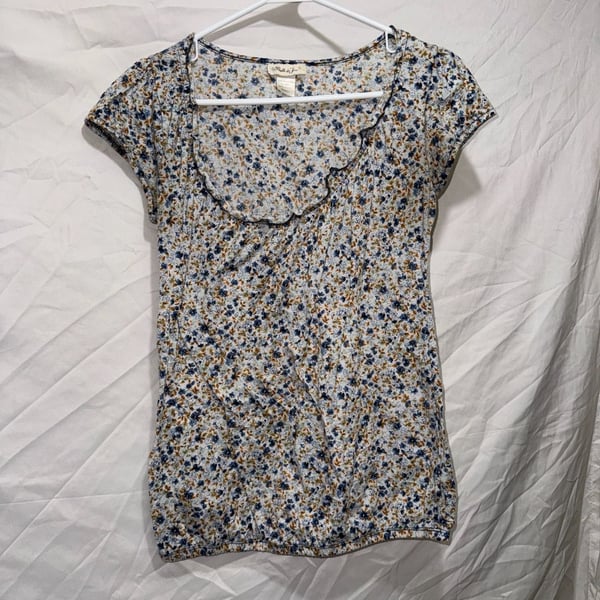 Belle du Jour Floral Cap Sleeve Lettuce Edge Bubble Hem Top Size Small