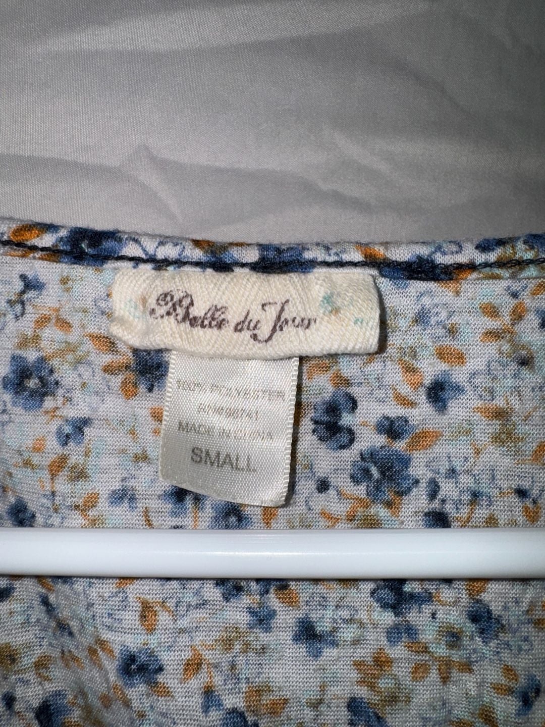 Belle du Jour Floral Cap Sleeve Lettuce Edge Bubble Hem Top Size Small 5