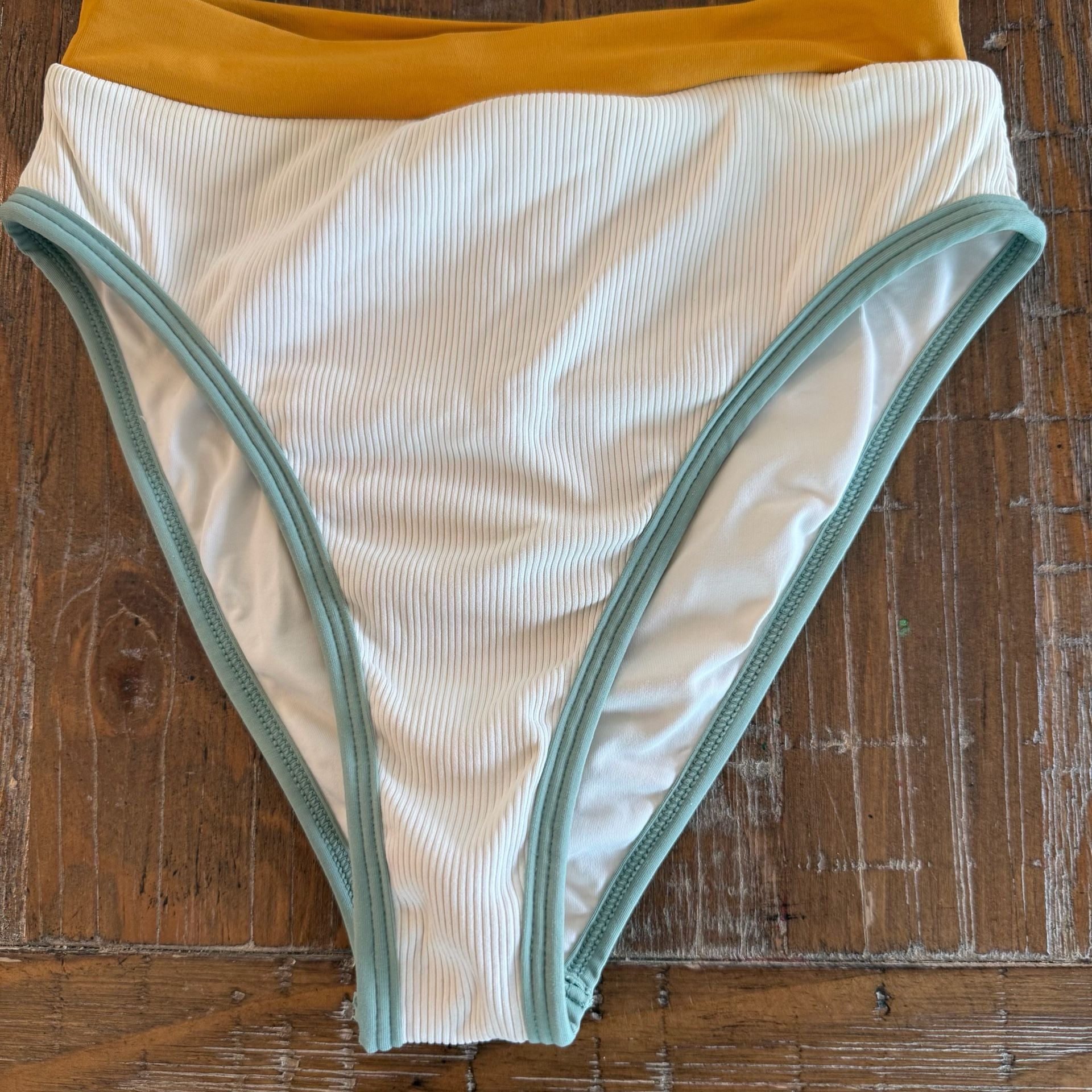 L*SPACE Ringo Top and High Waist Bottom Ribbed Colorblock Bikini Set, Size XS 4