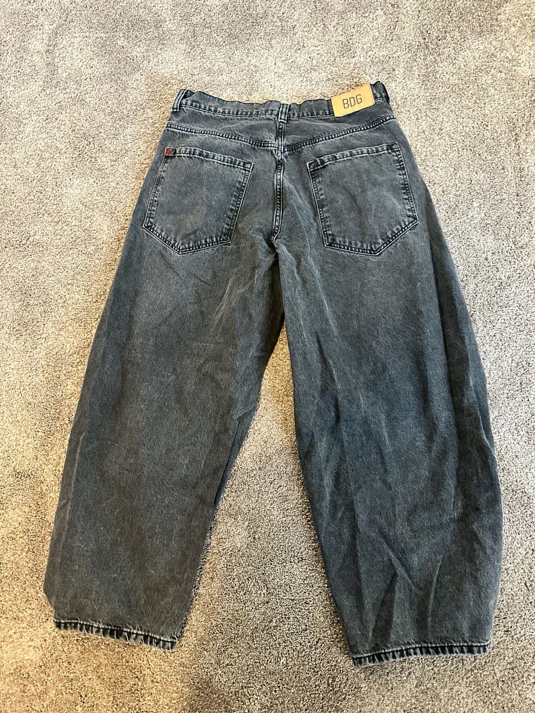 BDG Rih Mid-Rise Balloon Baggy Jeans Washed Black Size 31 10