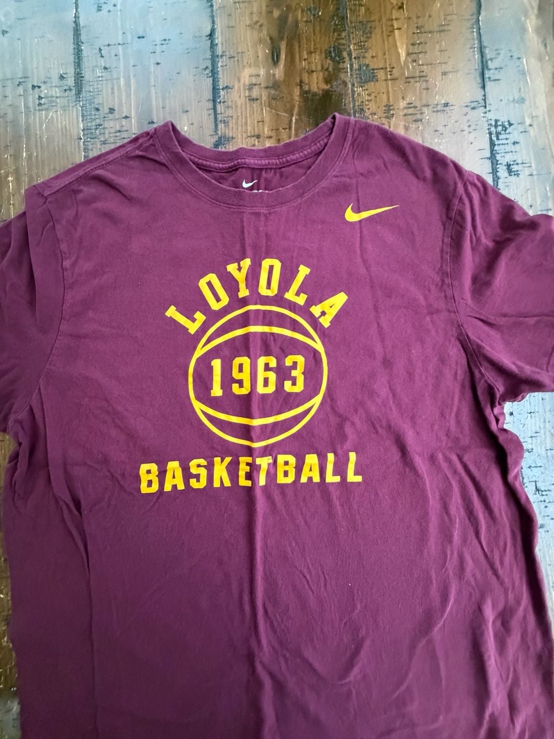 Nike Loyola 1963 Basketball Graphic T-Shirt Size XL 3