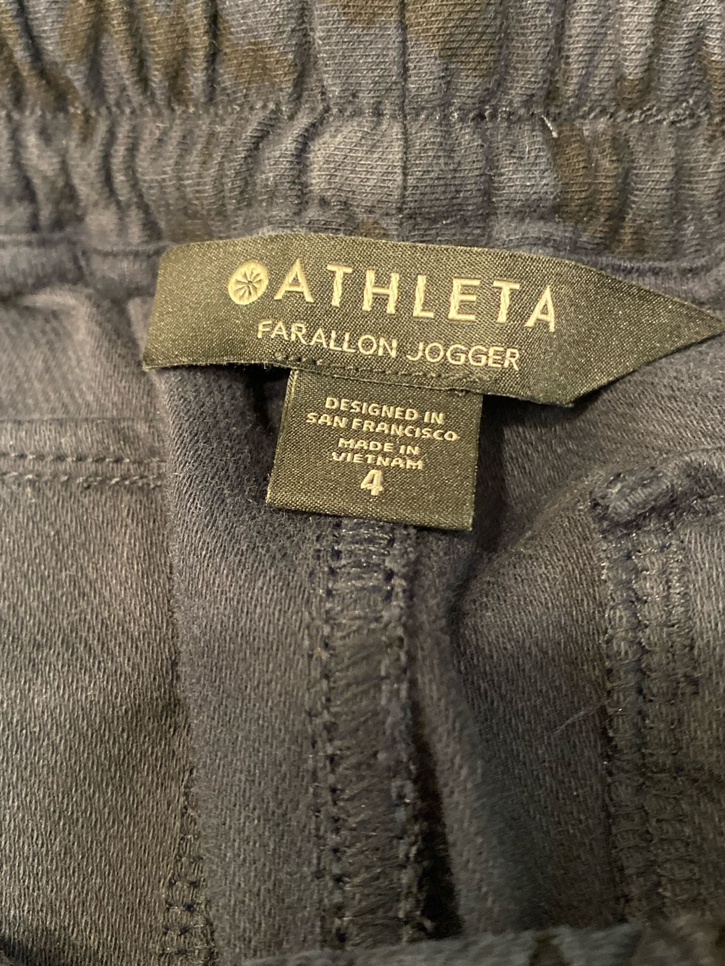 Athleta Farallon Camo Jogger Navy Blue Size 4 5