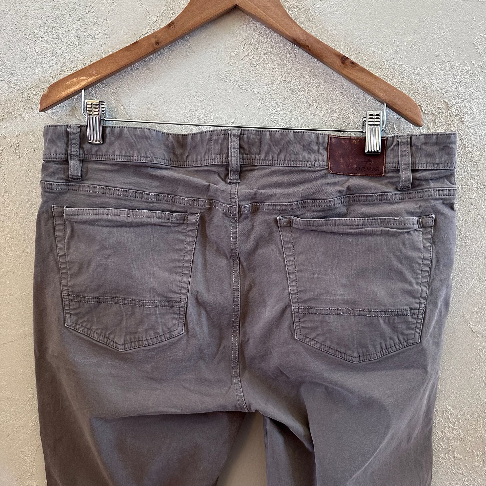 Orvis Men's Five Pocket Stretch Twill Pants Size 40x32 Grey 6