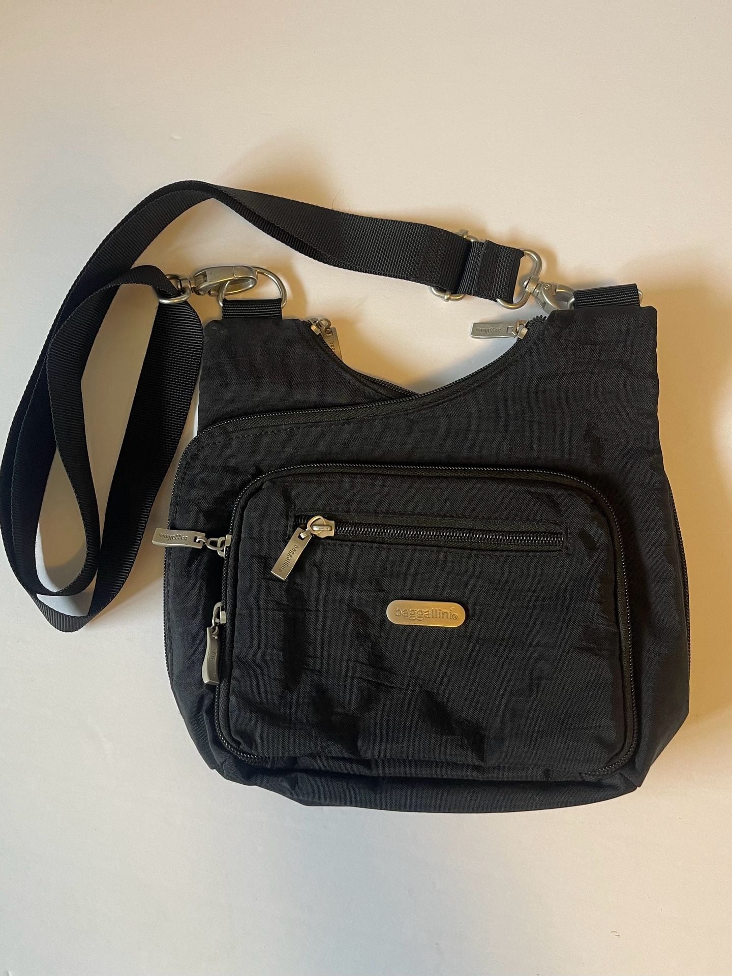 Baggallini Everywhere Bagg Black Nylon Crossbody Bag 10x9 2