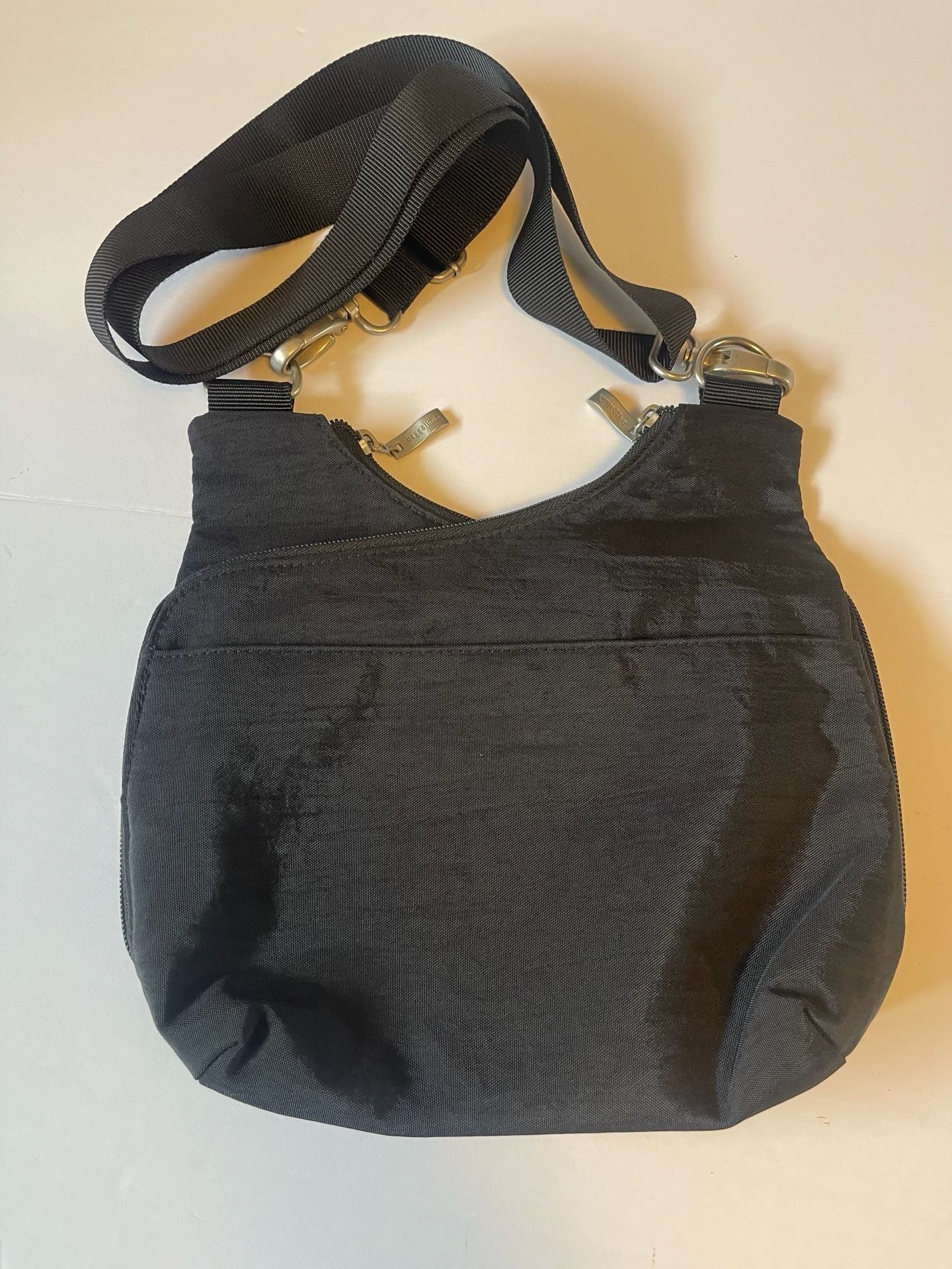 Baggallini Everywhere Bagg Black Nylon Crossbody Bag 10x9 3