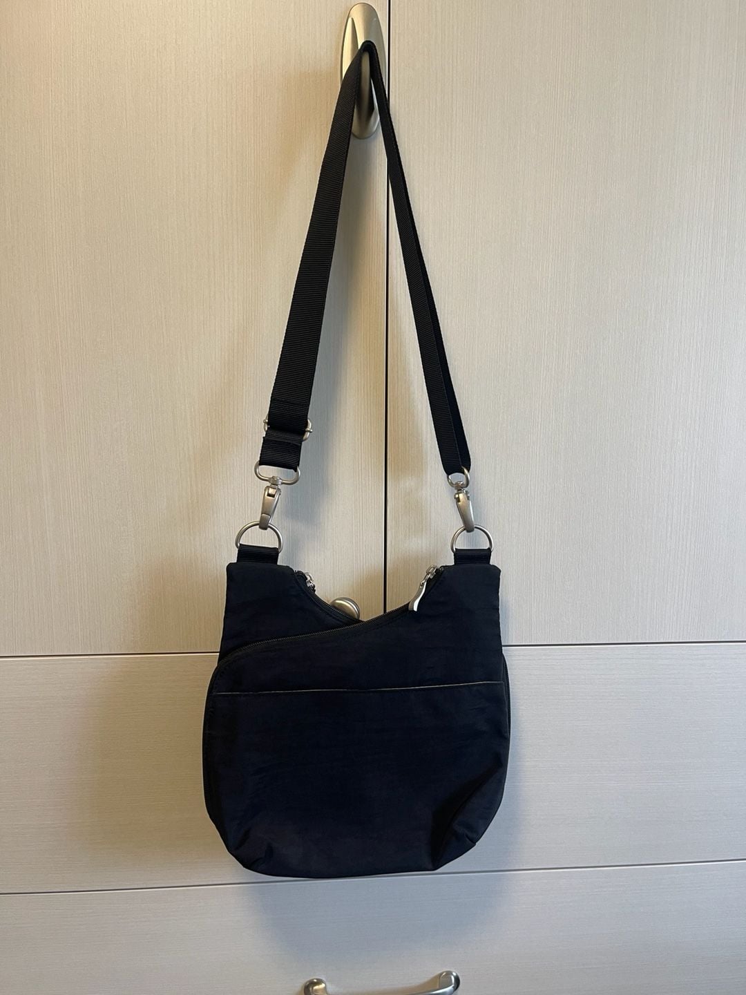 Baggallini Everywhere Bagg Black Nylon Crossbody Bag 10x9 5