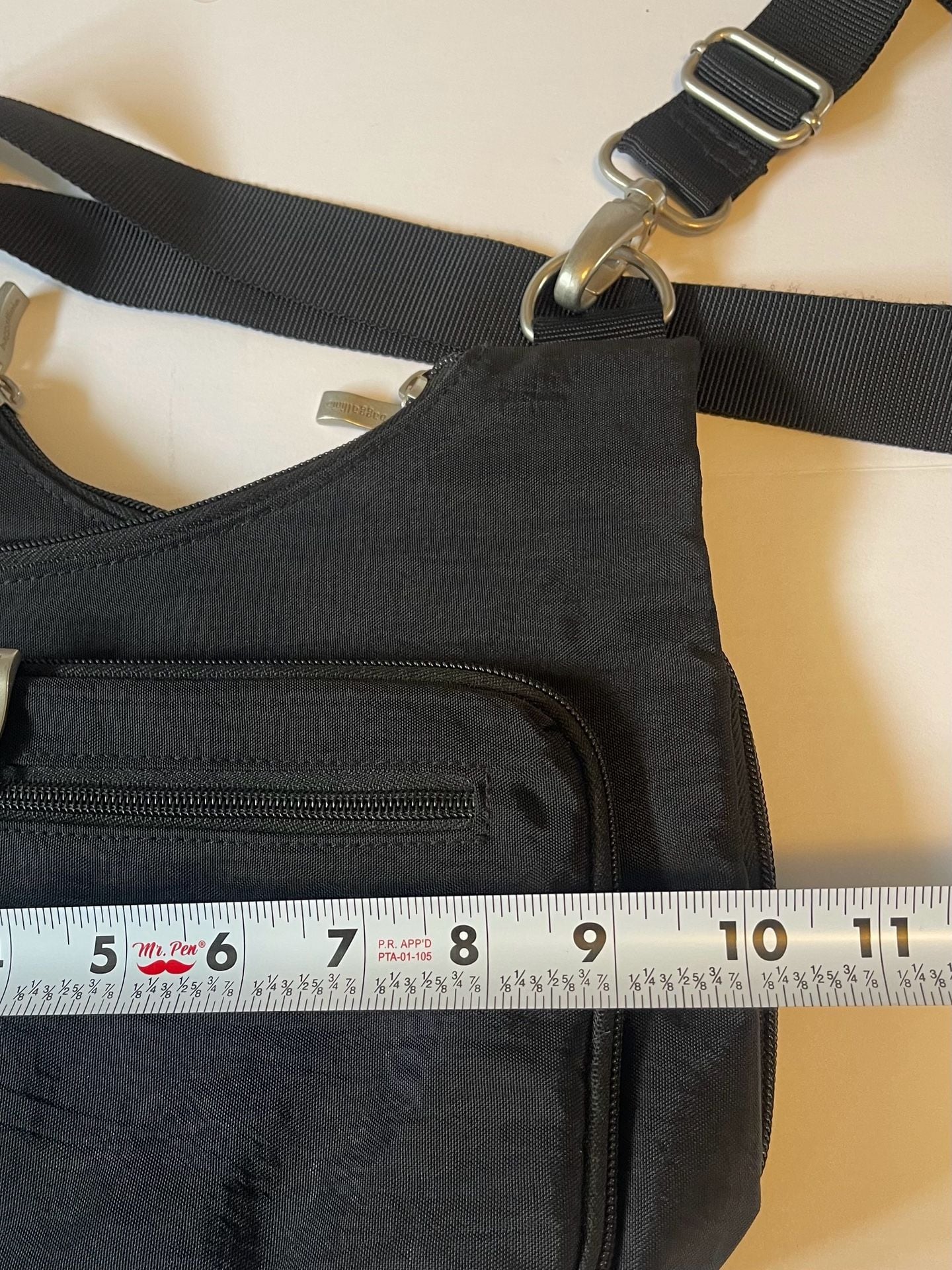 Baggallini Everywhere Bagg Black Nylon Crossbody Bag 10x9 6
