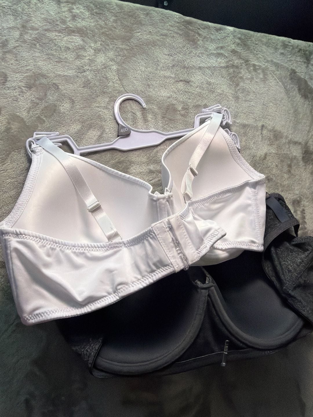 French Affair 2-Pack Padded Underwire T-Shirt Bras, Size 40D, White & Grey 6