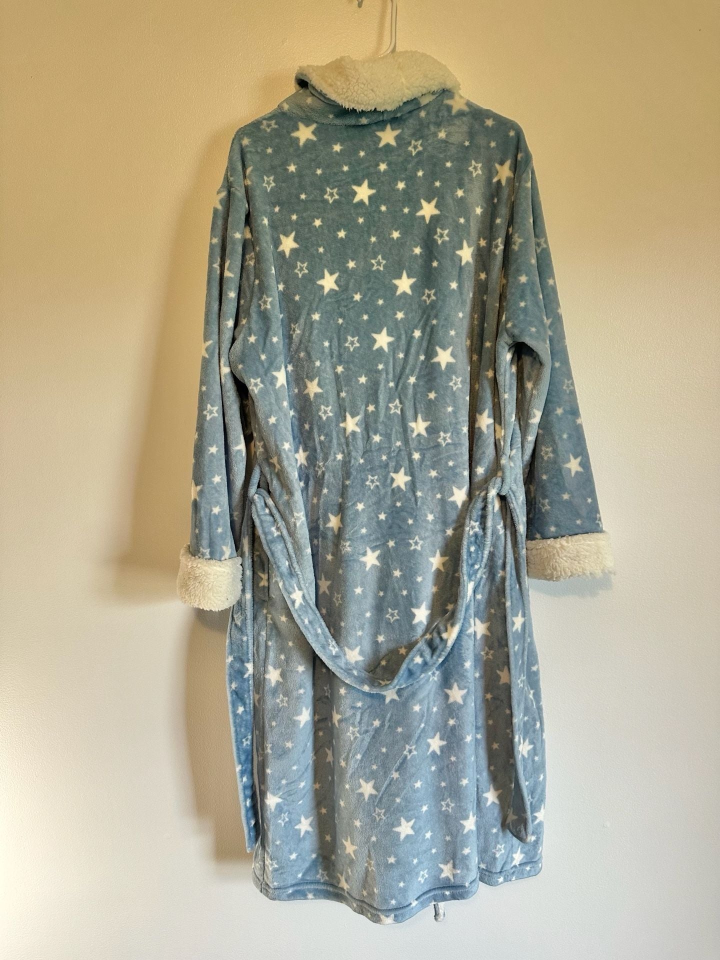 Robe Secret Treasures Fuzzy blue white robe stars super soft and cozy 2XL XXL 11