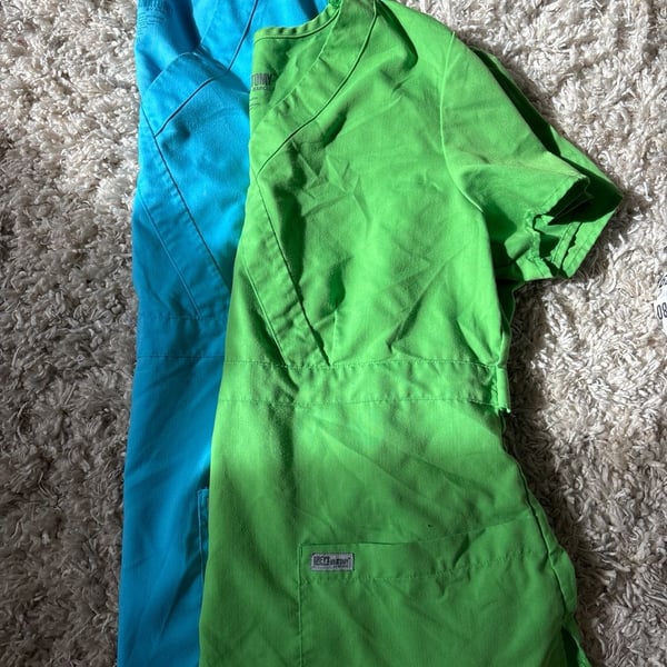 Grey's Anatomy by Barco Mock Wrap Scrub Tops Lot of 2 Green Blue Size M(0050)