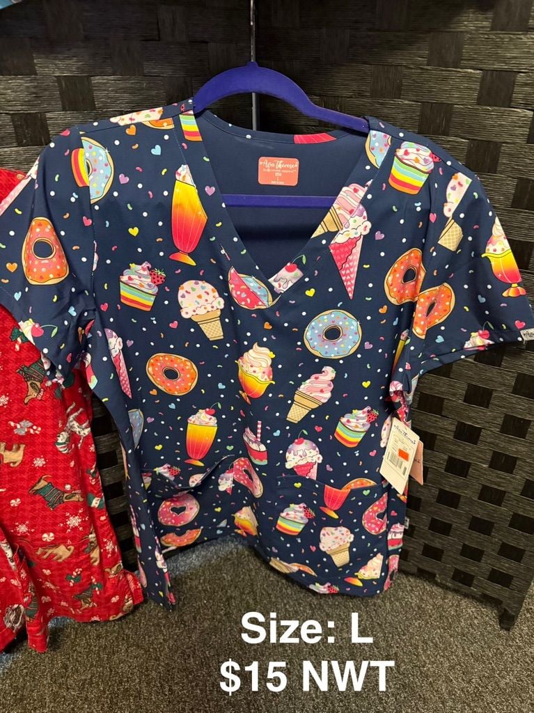 Ava Therese by Zavate Apparel Ice Cream & Donuts Print Scrub Top Size L 2