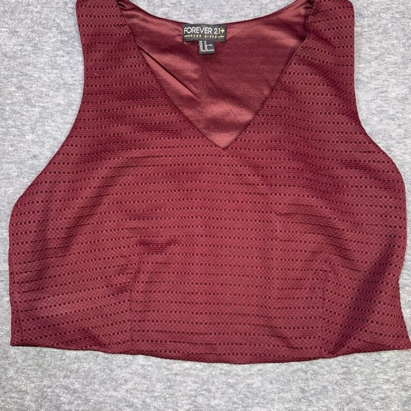 Forever 21+ Burgundy Textured V-Neck Crop Top Size 1X