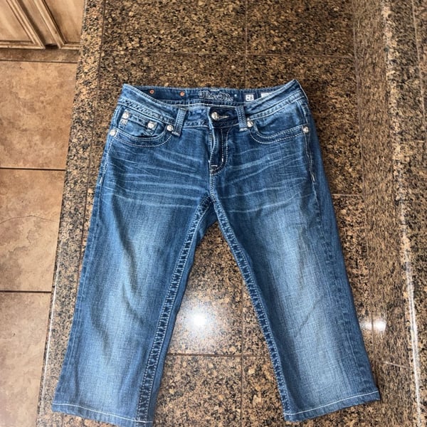 Miss Me JP6073B Boot Cut Embroidered Fleur De Lis Jeans Size 28