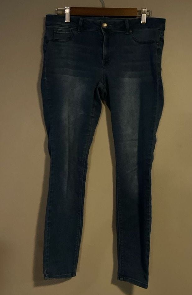 1822 Denim Dark Wash Skinny Jeans Size 30 2
