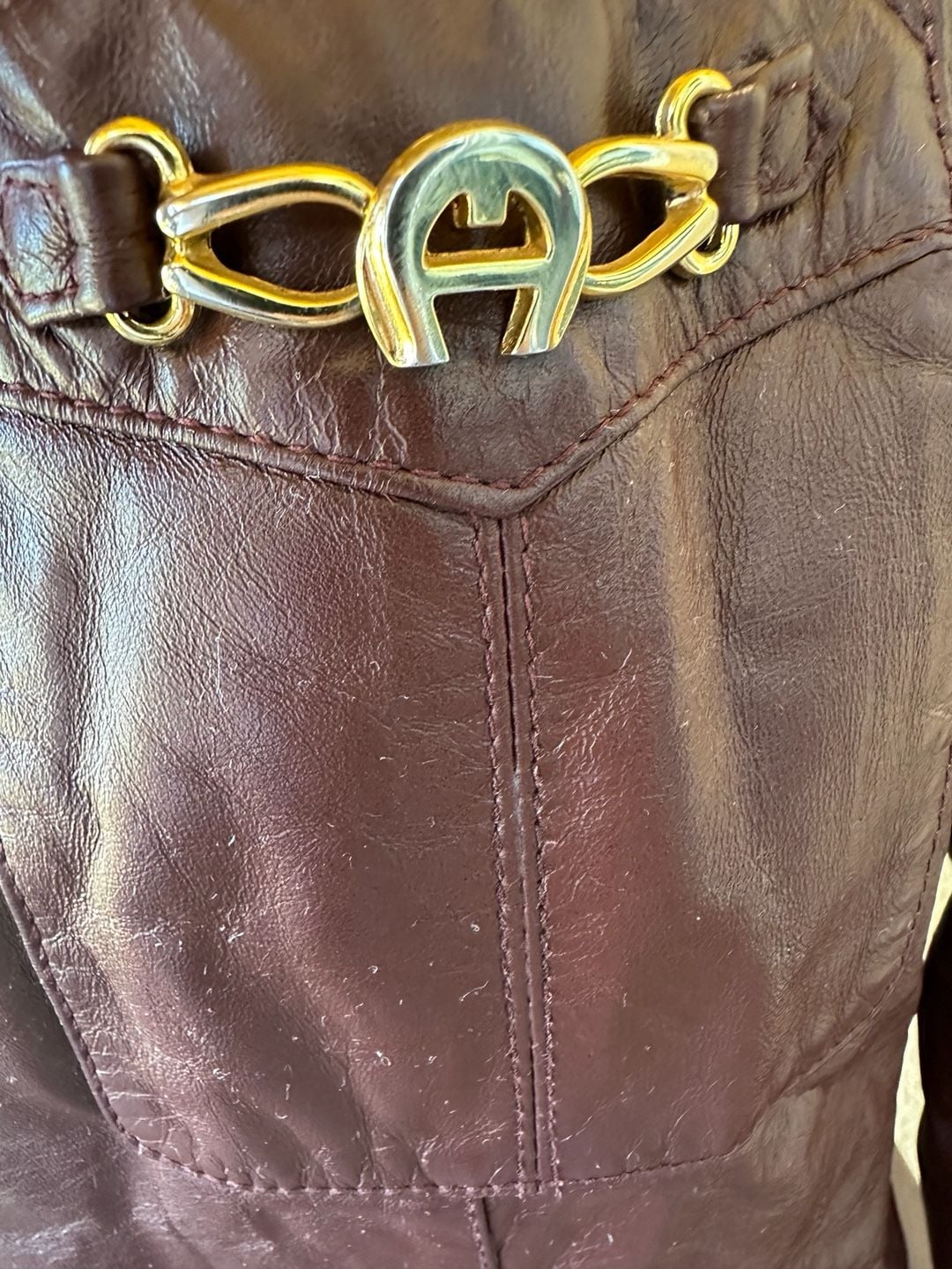 Etienne Aigner Vintage Burgundy Leather Blazer Jacket with Gold Logo Hardware 9