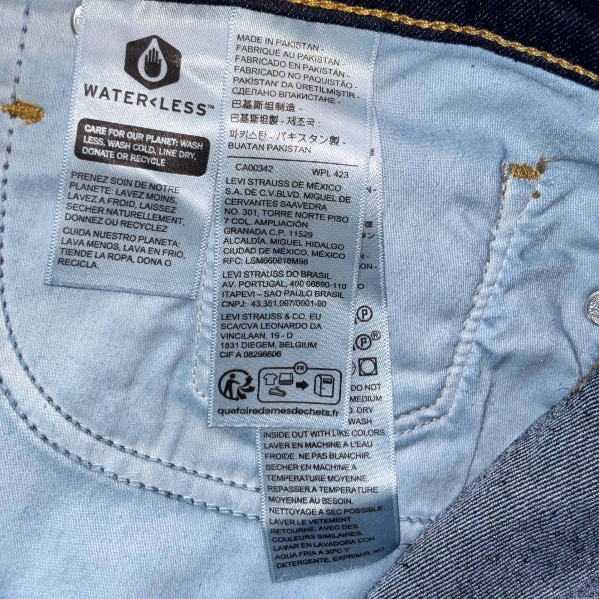 Levi's 311 Shaping Skinny Jeans Womens Size 28 x 28 6