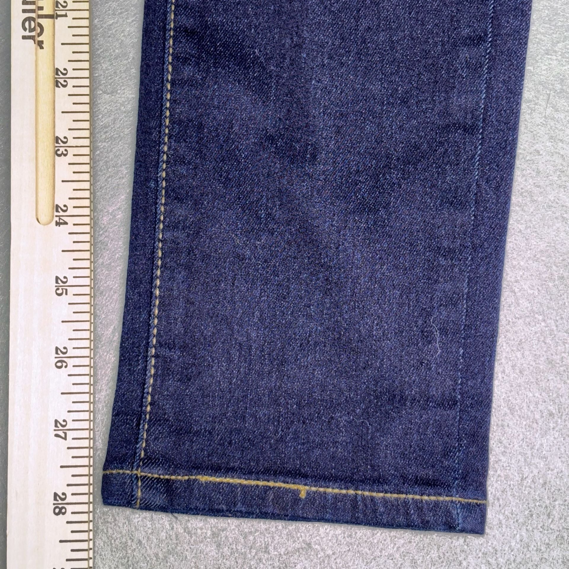 Levi's 311 Shaping Skinny Jeans Womens Size 28 x 28 15