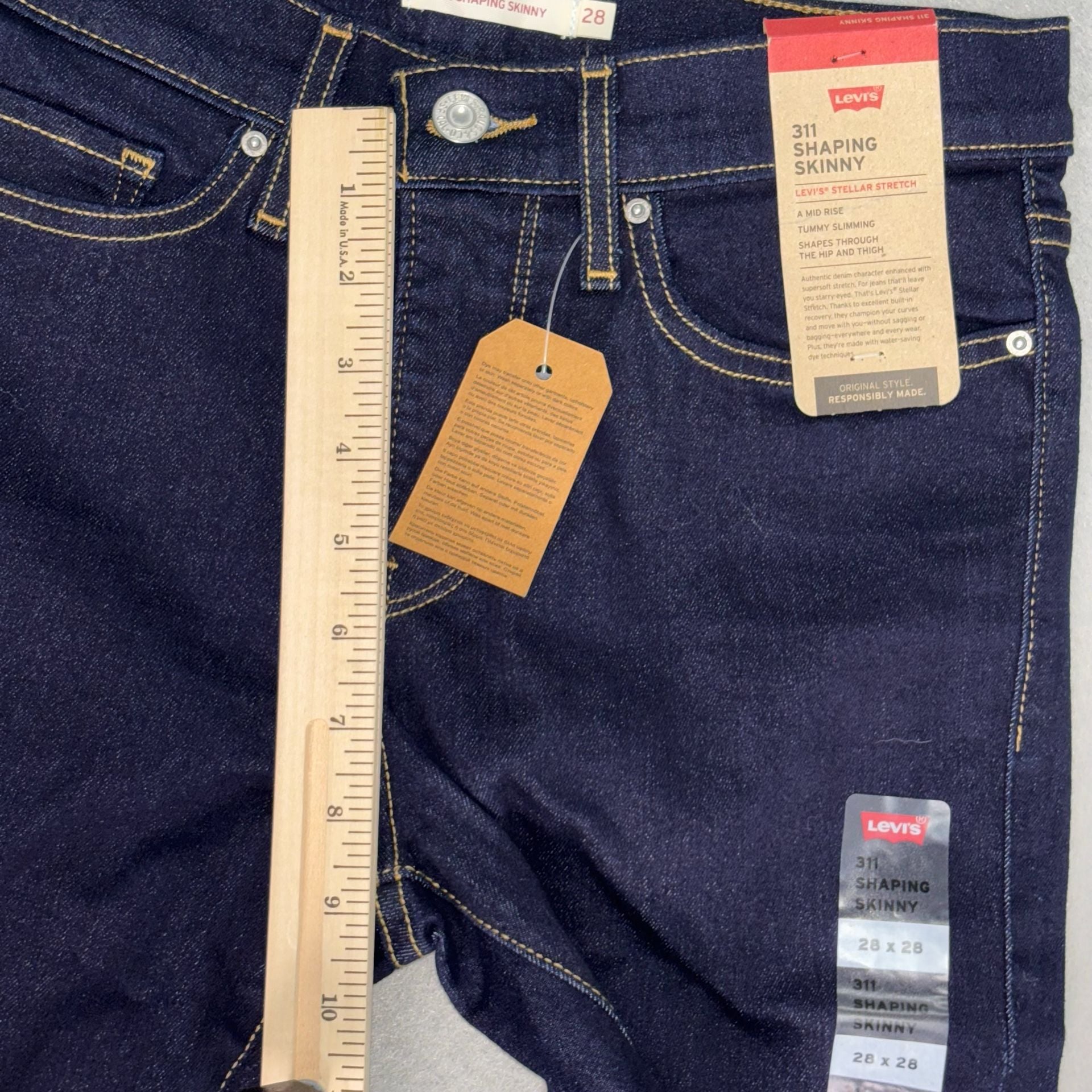 Levi's 311 Shaping Skinny Jeans Womens Size 28 x 28 17