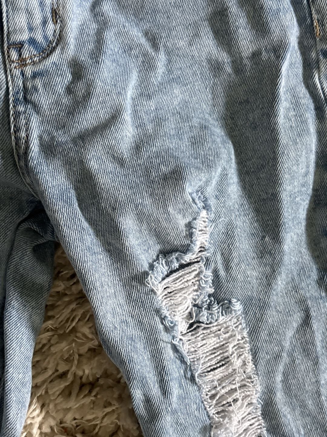 Tinseltown Light Wash Distressed Skinny Jeans Size 9(0053) 3