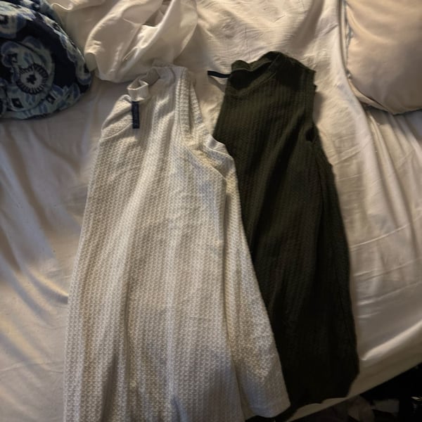 B.Y.E Waffle Knit Sleeveless Tops Bundle White & Olive Green Size XL