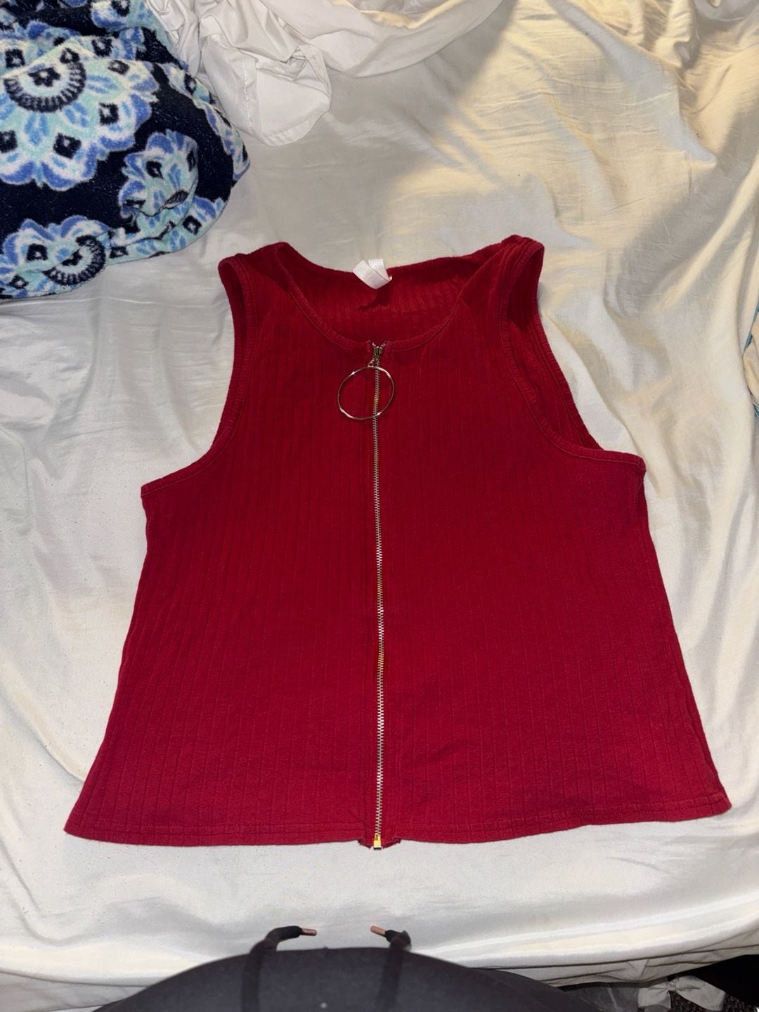 Rosio Red Ribbed Sleeveless Full Zip Ring Pull Top Size 3X 2