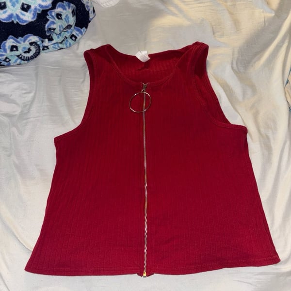 Rosio Red Ribbed Sleeveless Full Zip Ring Pull Top Size 3X