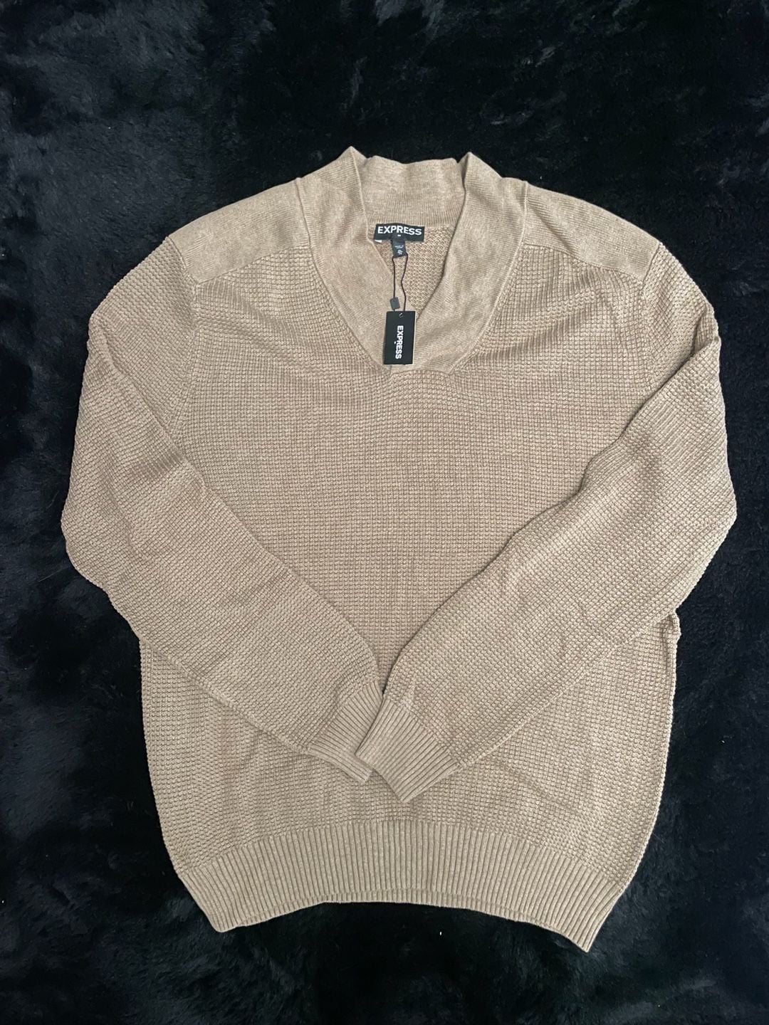 Express Men's Textured Knit V-Neck Sweater Tan Size XL 2