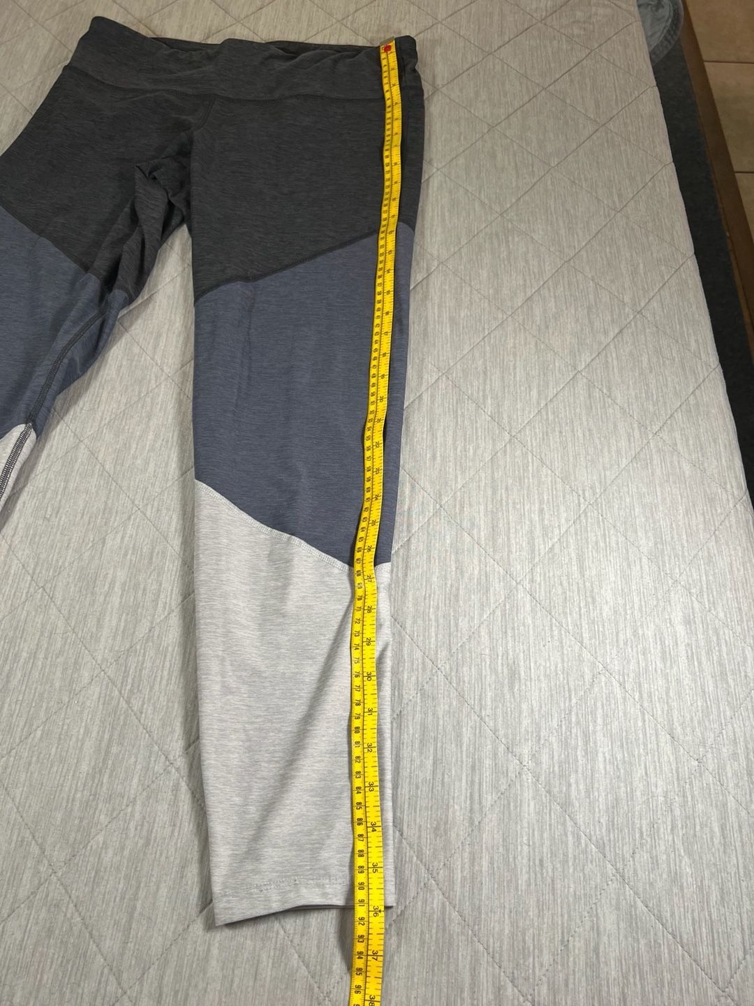 Champion Women's Colorblock Leggings Size XL 6