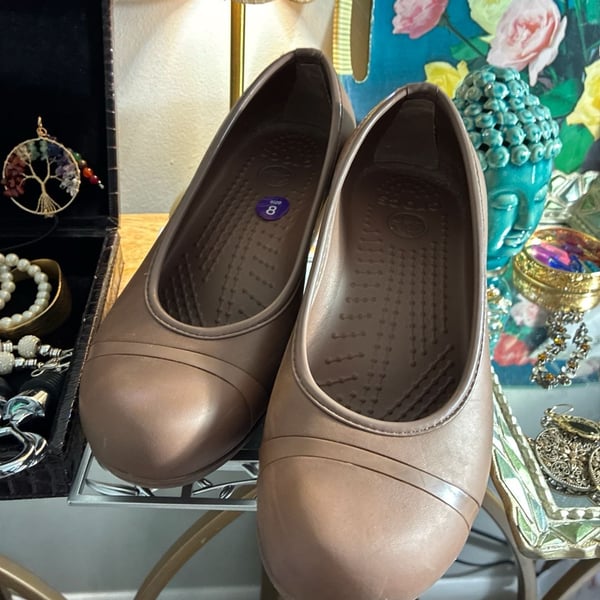 Crocs Cap Toe Wedge Bronze Tan Shoes Size 8