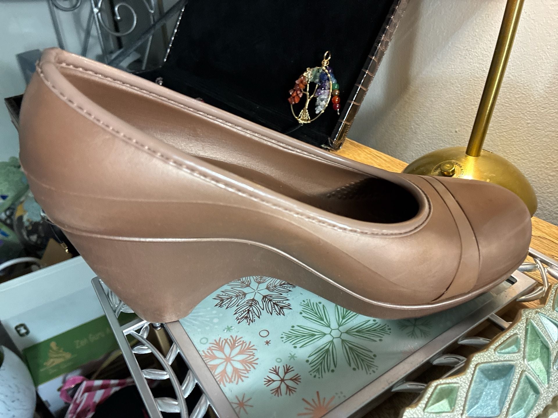 Crocs Cap Toe Wedge Bronze Tan Shoes Size 8 8