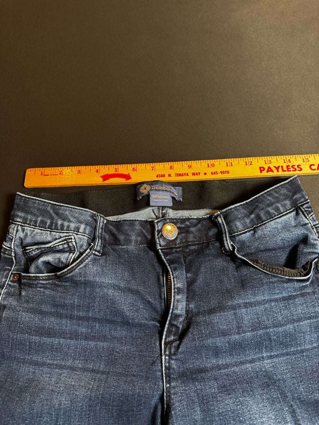 Democracy "Ab"solution Cropped Frayed Hem Jeans Size 6 5