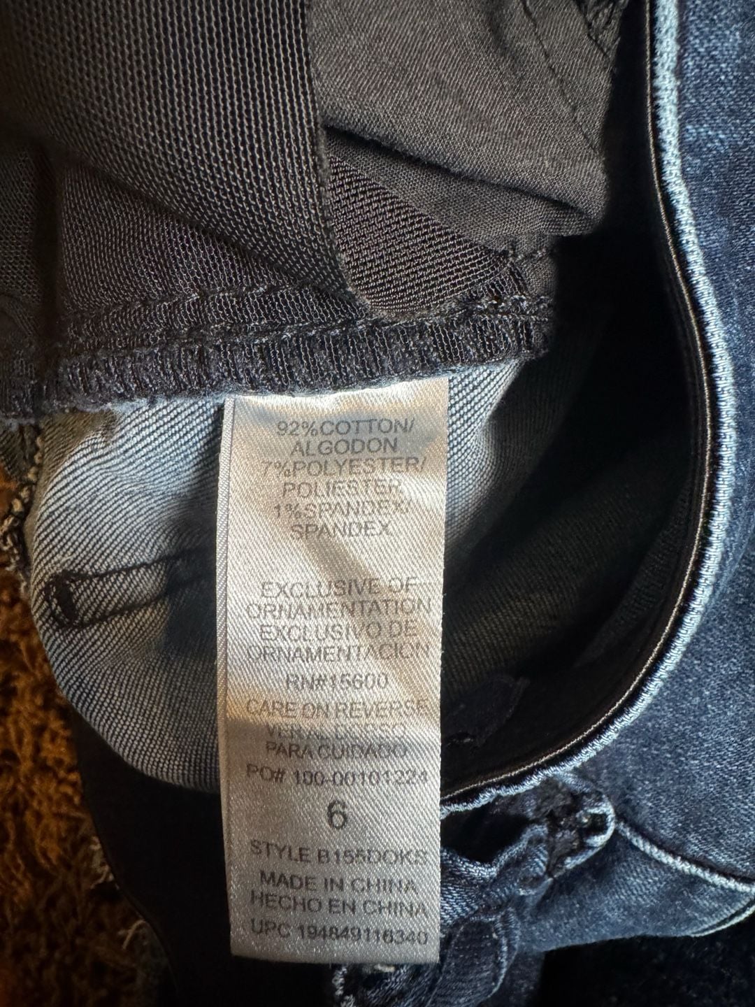 Democracy "Ab"solution Cropped Frayed Hem Jeans Size 6 6