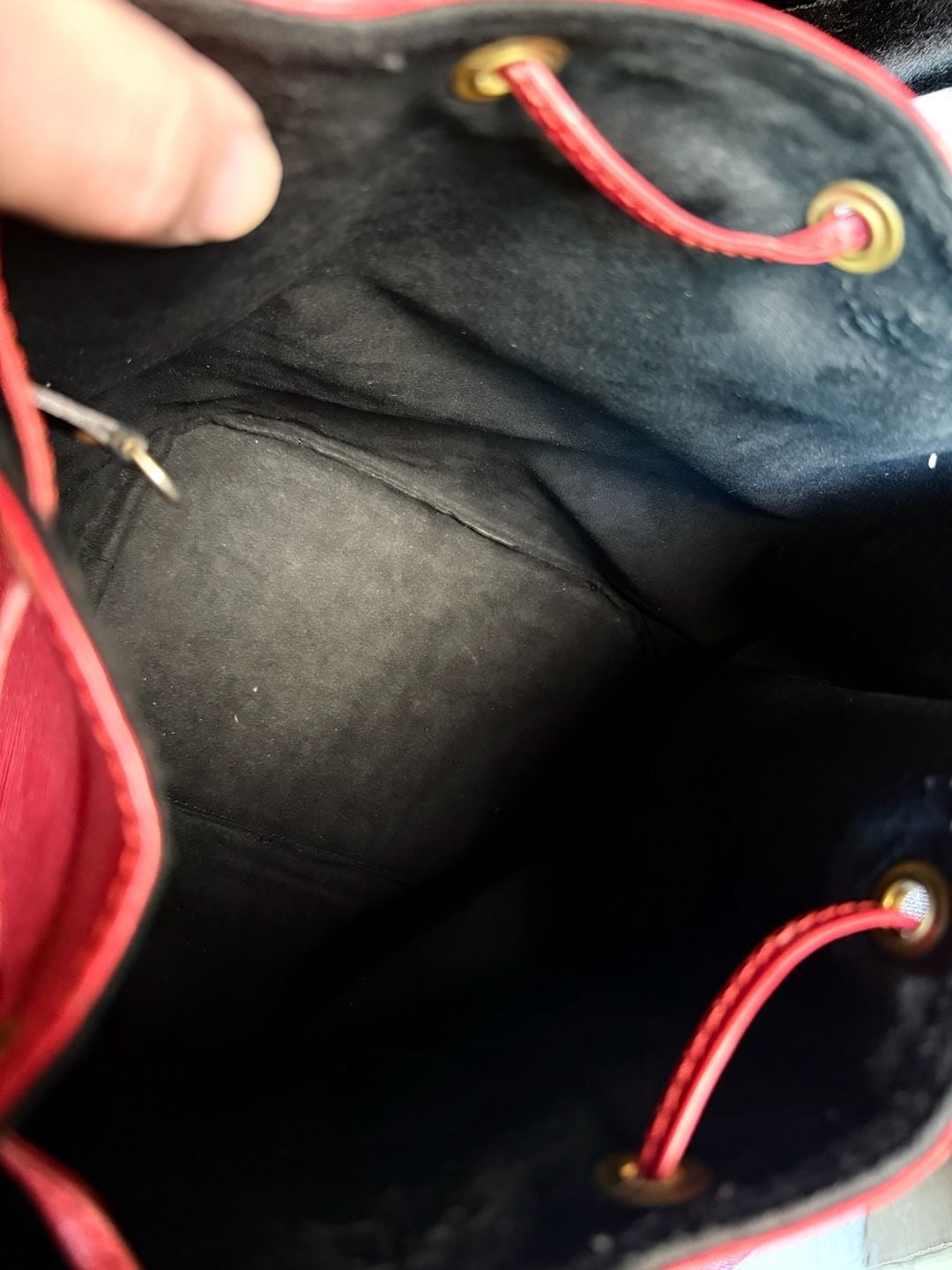 Louis Vuitton Epi Noé Bucket Bag Castilian Red 4