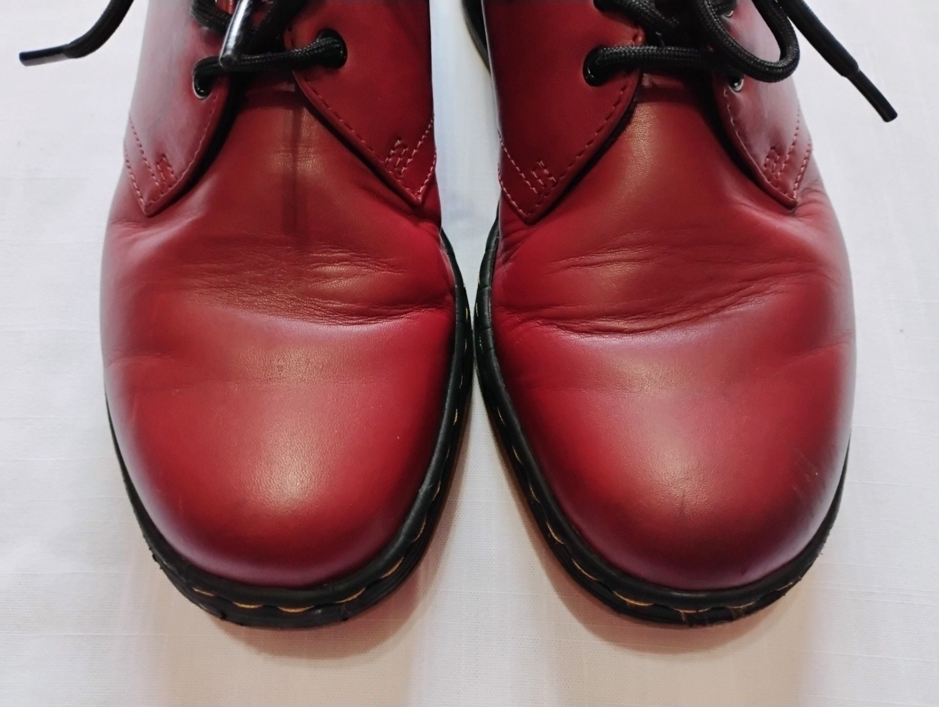 Dr. Martens Cavendish Cherry Red Leather Oxford Shoes SoftWair Low Top Comfort 5