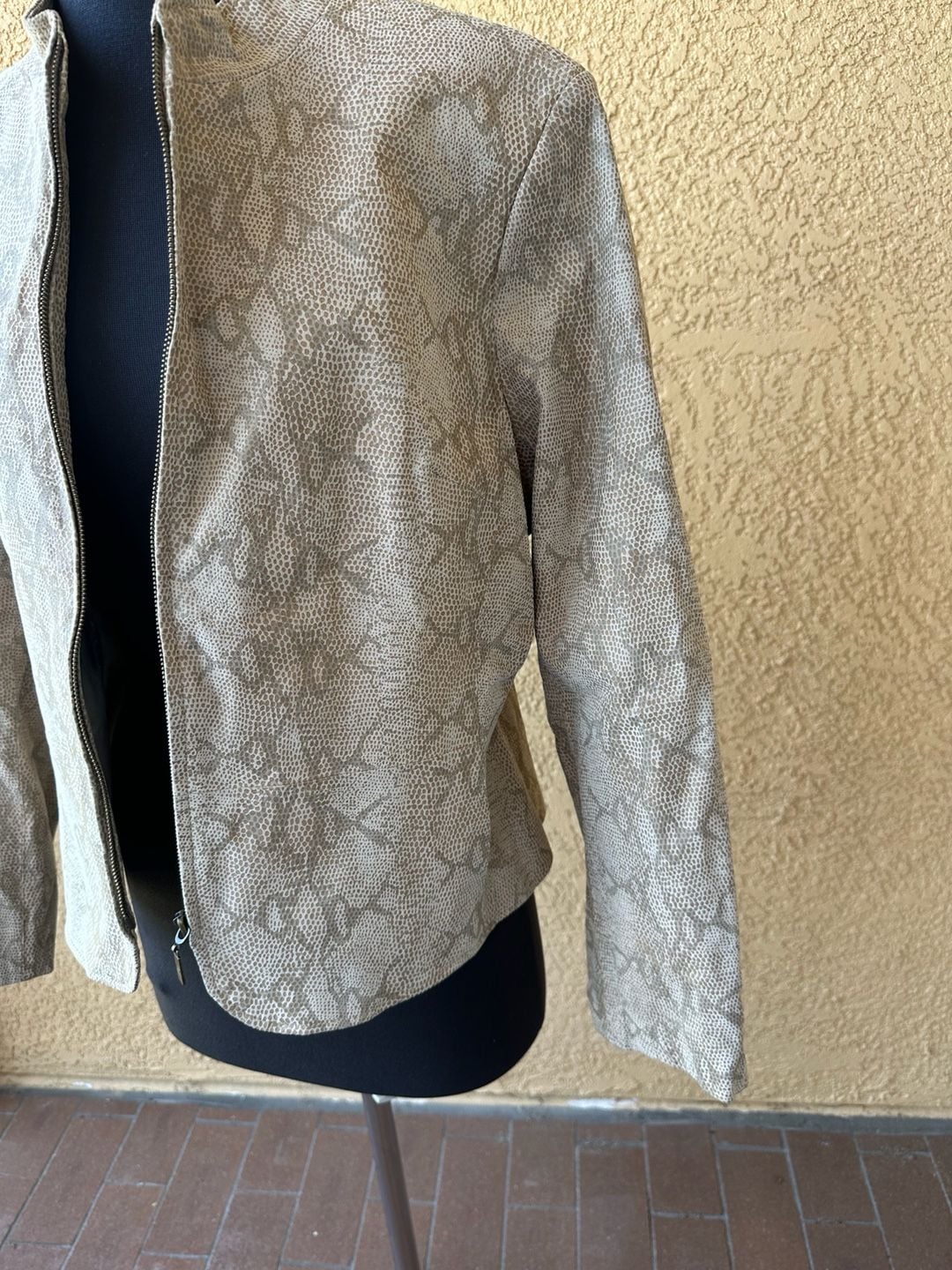 Pamela McCoy Collections Snakeskin Print Genuine Leather Zip Jacket Size L 6