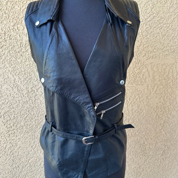 Skingraft Black Leather Moto Vest with Belt and Quilted Shoulders Size M
