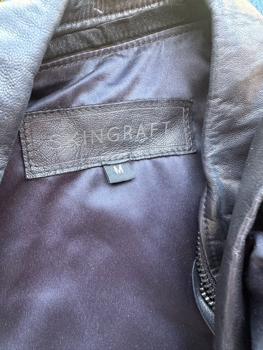 Skingraft Black Leather Moto Vest with Belt and Quilted Shoulders Size M 3