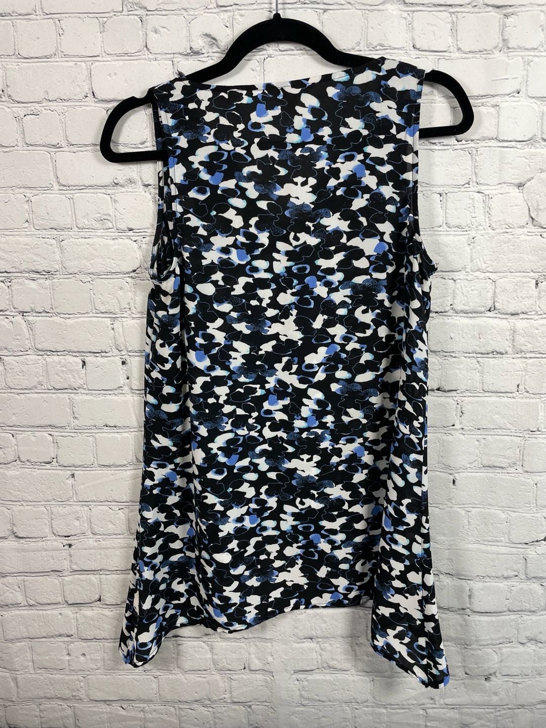 Juicy Couture Abstract Print Sleeveless Blouse Rhinestone/Asymmetric Hem Sz S 3