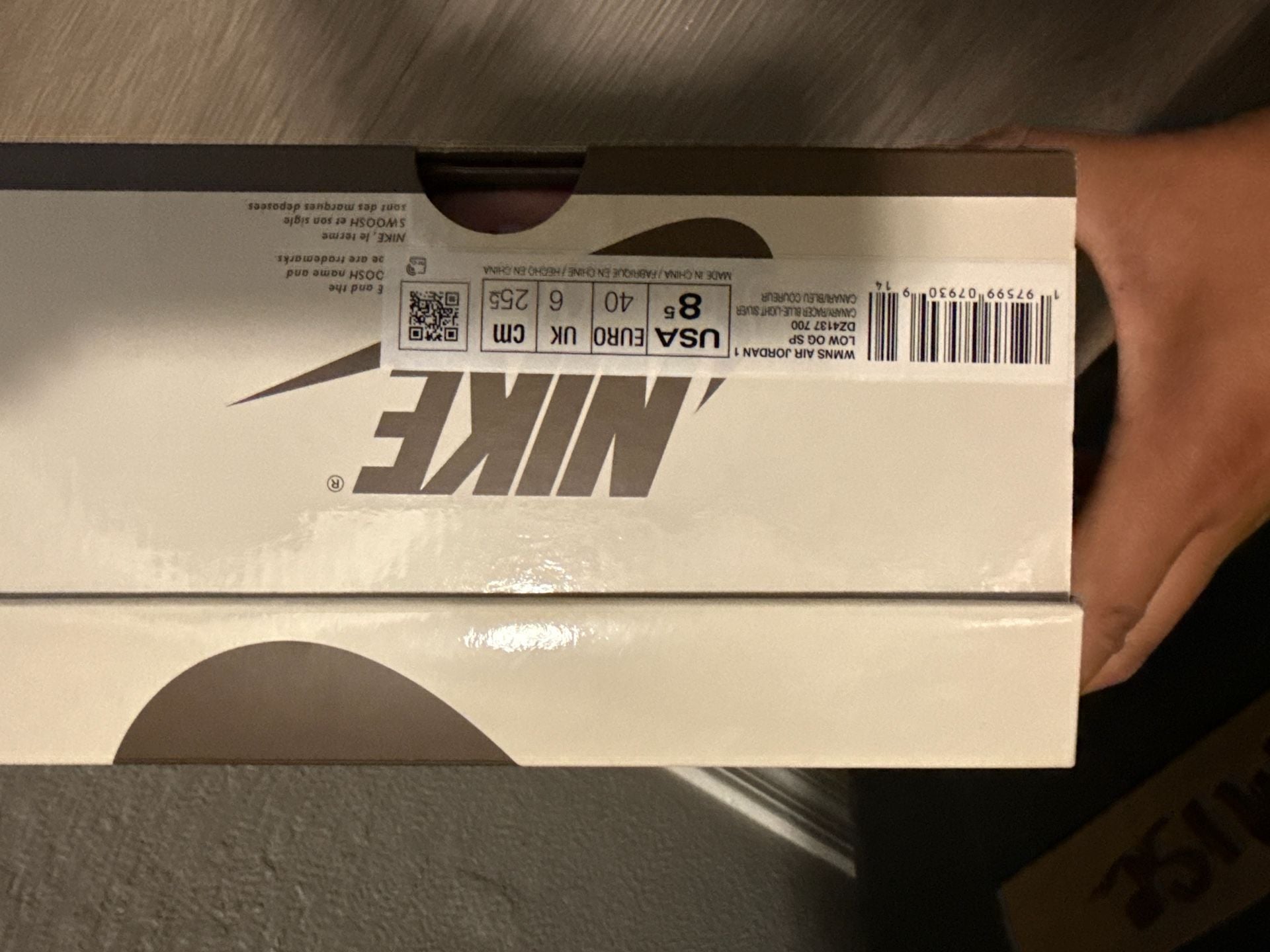 Nike Travis Scott x Air Jordan 1 Low OG Canary Women's Size 8.5 2