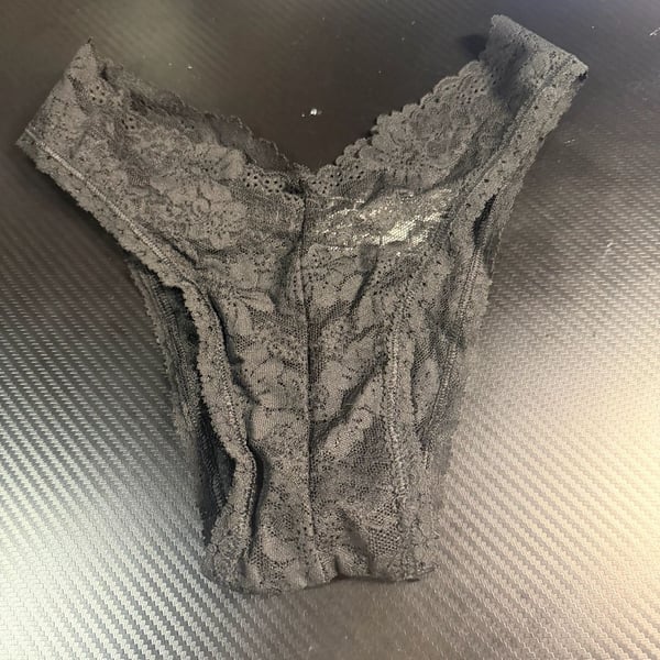Victoria's Secret PINK Black Floral Lace Cheekster Panties Size XS