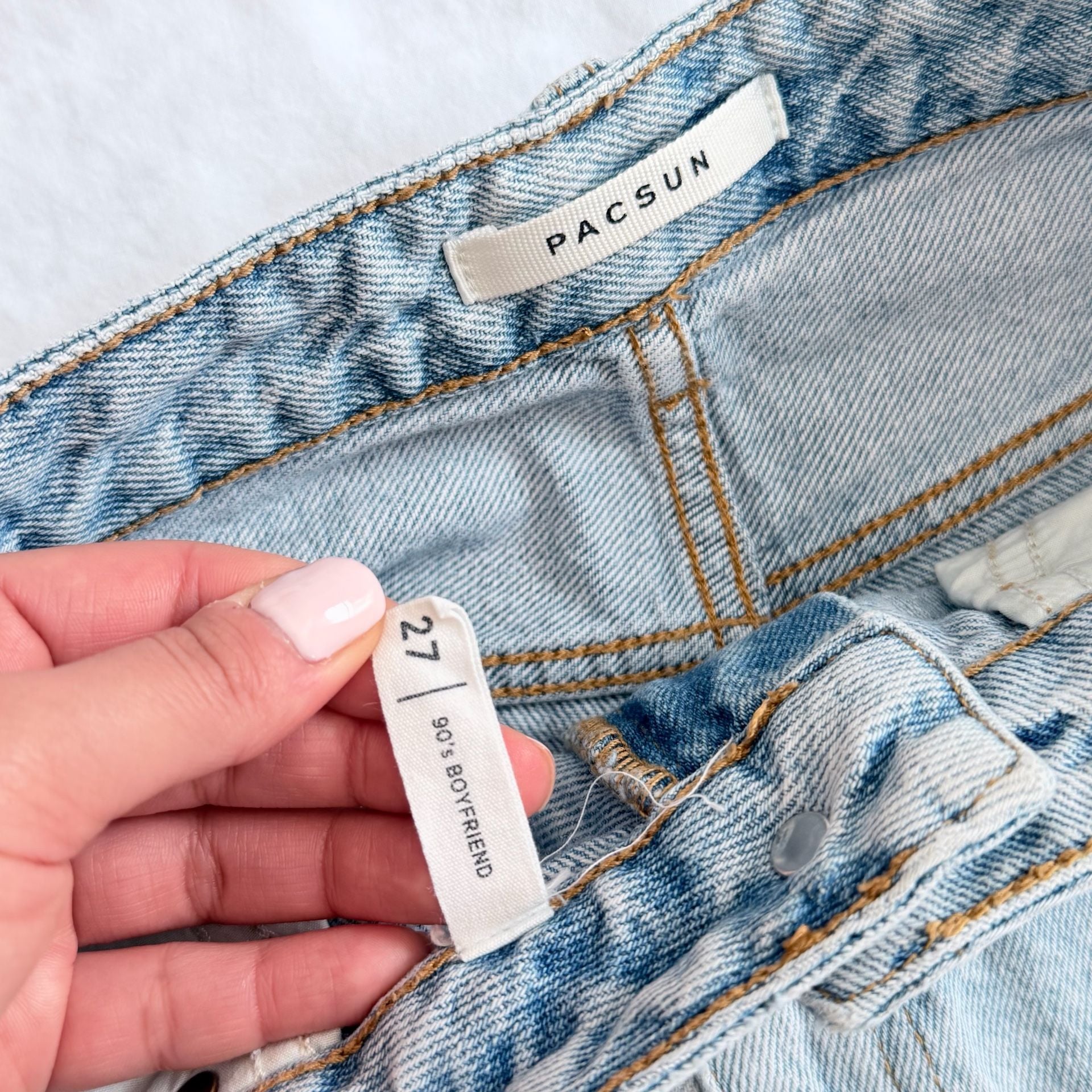 PacSun 90's Boyfriend Distressed Denim Shorts Size 27 5