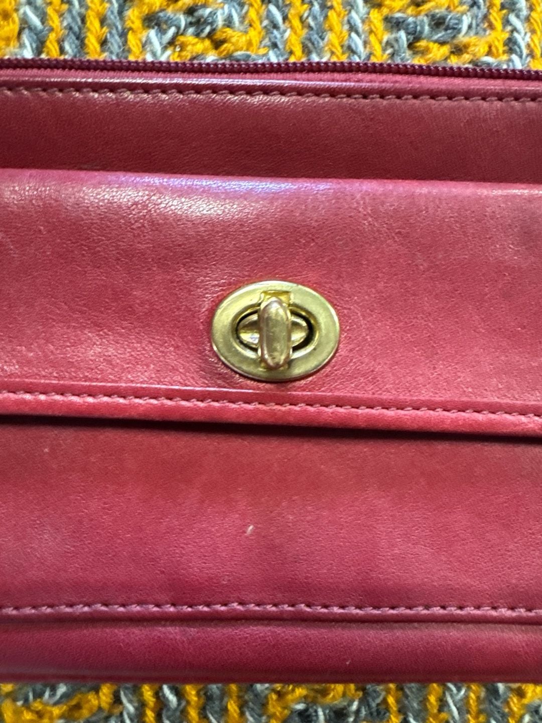 Coach Vintage Red Leather Soho Turnlock Wristlet Small Bag 3