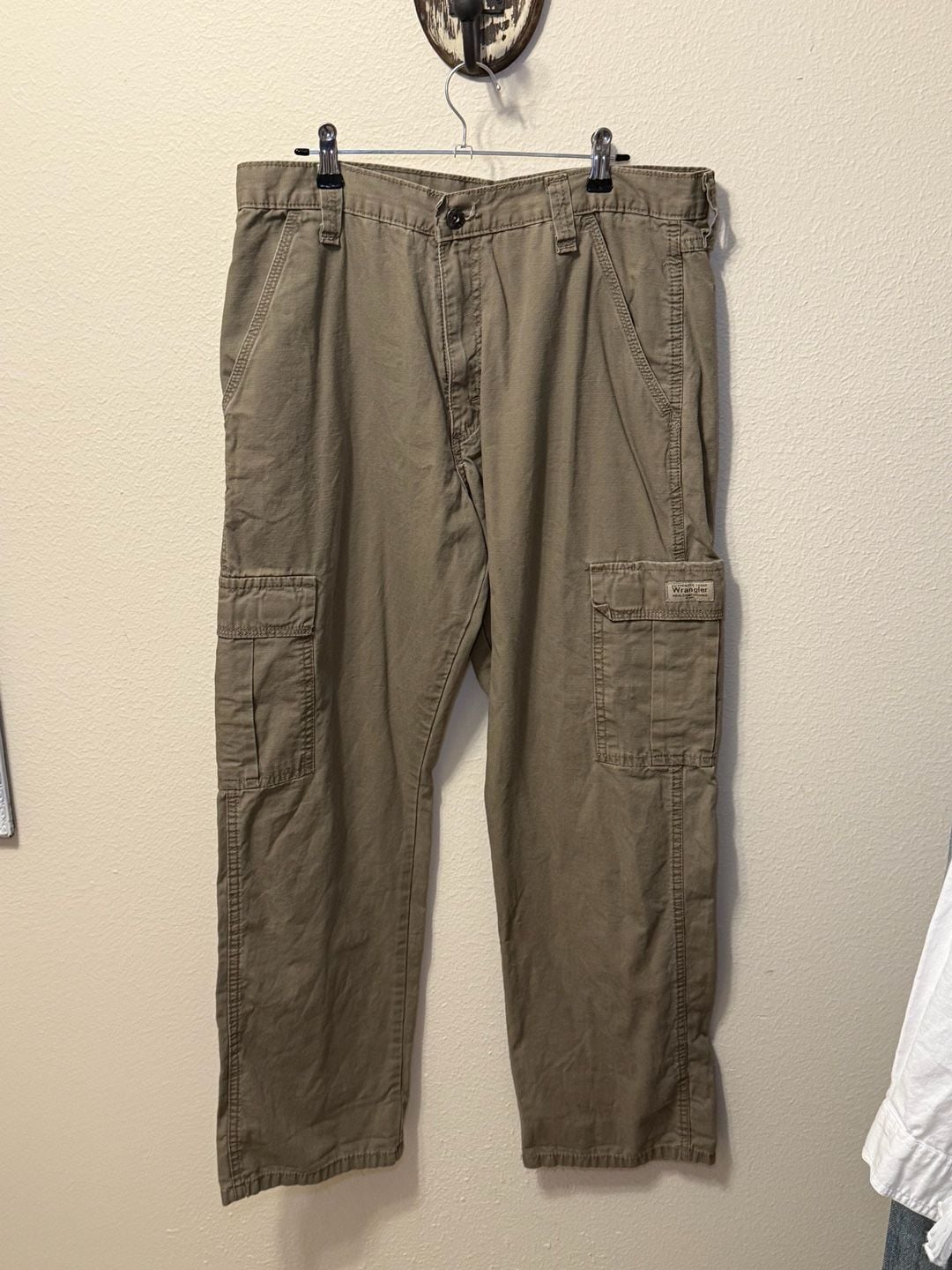 Wrangler Authentic Issue Men's Cargo Pants, Brown 2