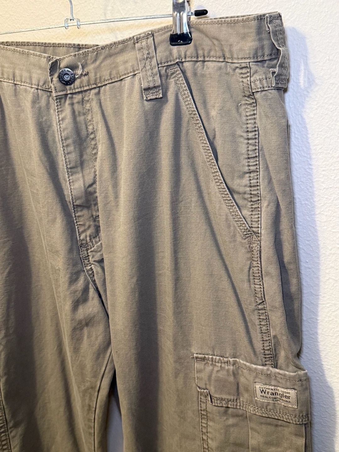 Wrangler Authentic Issue Men's Cargo Pants, Brown 3