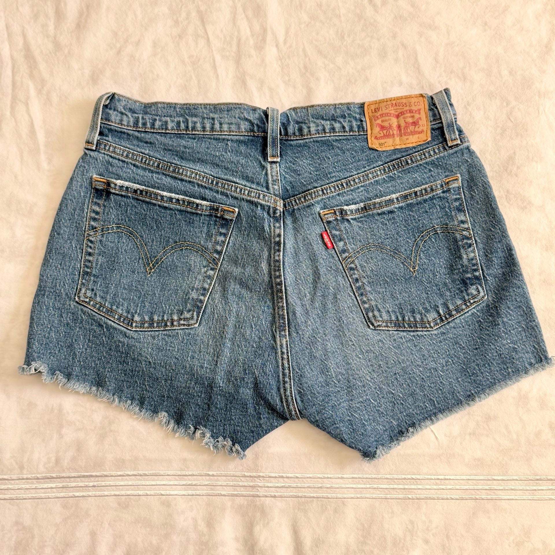 Levi's 501 Original High Rise Cut-Off Denim Shorts 30 4