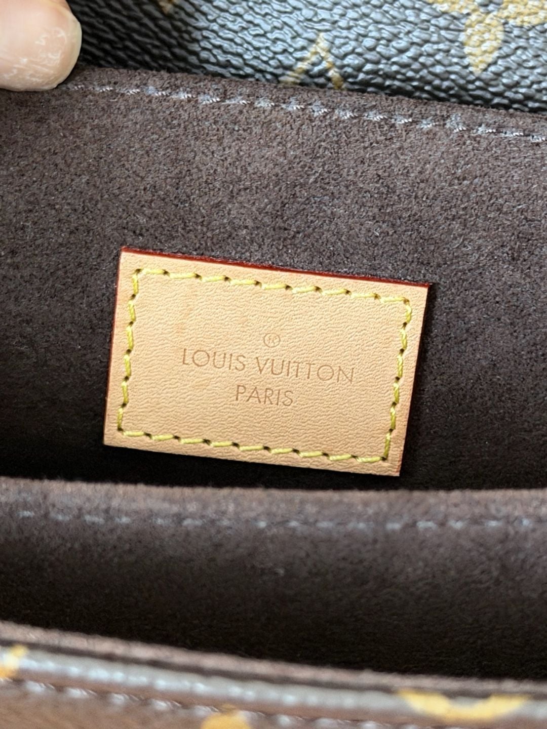 Louis Vuitton Pochette Métis Monogram Canvas Bag 10