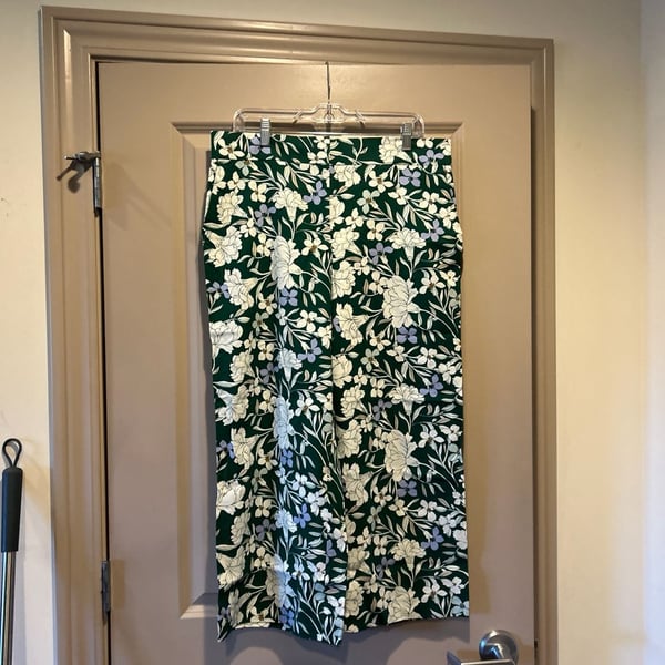 Ann Taylor Factory Green Floral Linen Wide Leg Pants Size 12