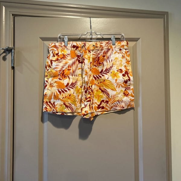 C&C California 100% Linen Floral Tropical Drawstring Shorts Size L