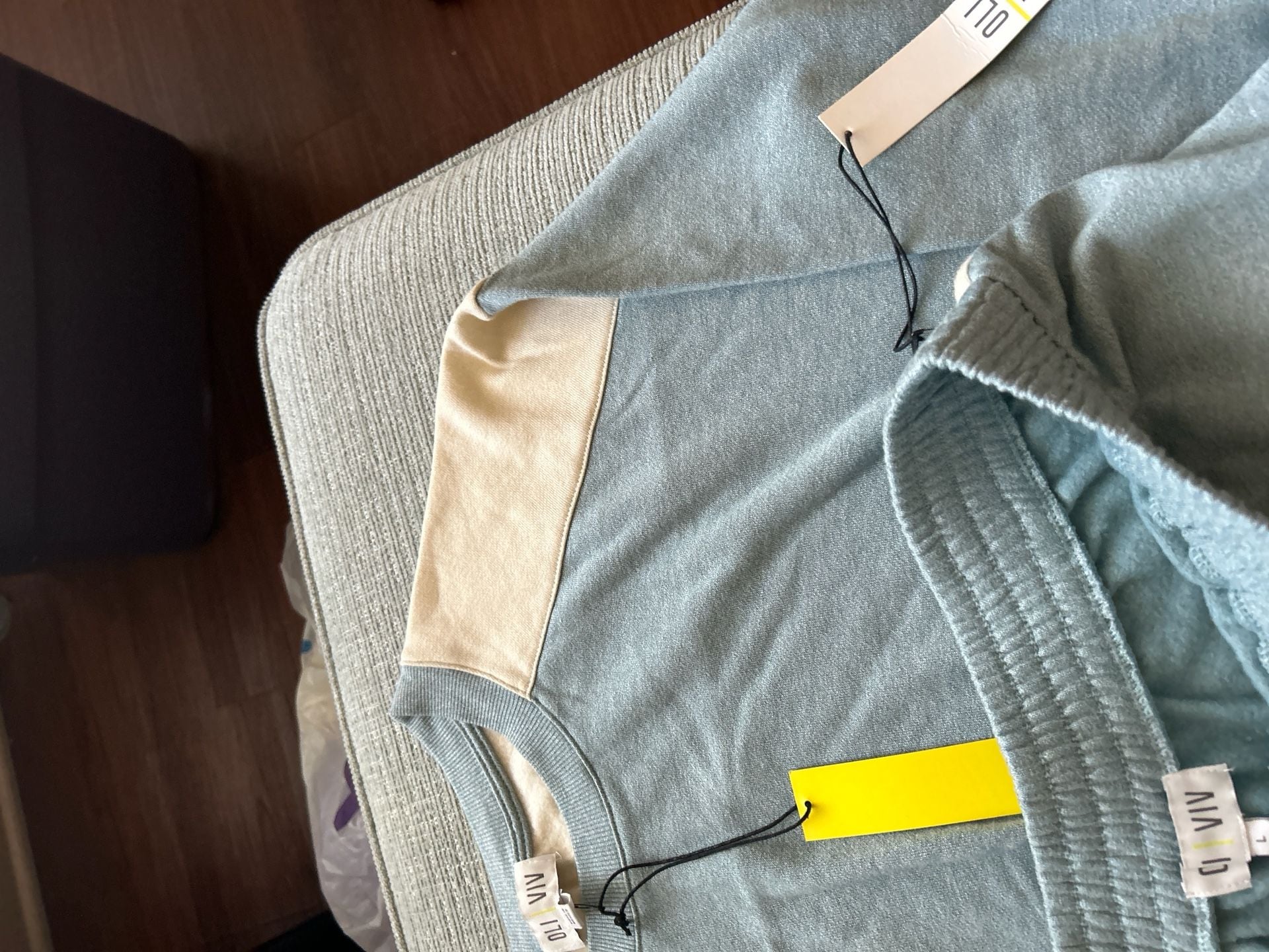OLI VIV Blue Heathered Colorblock Sweatshirt and Shorts Lounge Set Size L 4